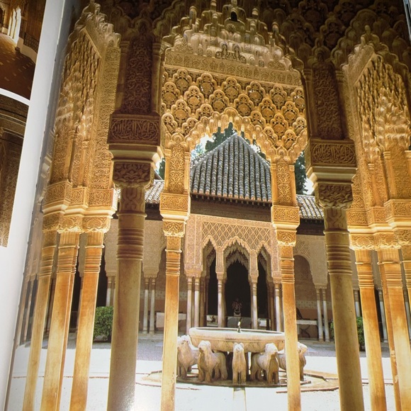 Royal Palaces By M. Morelli Hardcover Book  (Oversized Coffee Table Book) - Picture 2 of 5